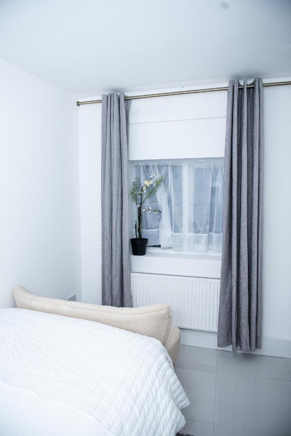 לונדון 1B Apartment, 30 Mins To Oxford Street מראה חיצוני תמונה