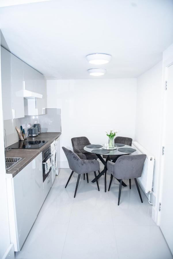 לונדון 1B Apartment, 30 Mins To Oxford Street מראה חיצוני תמונה