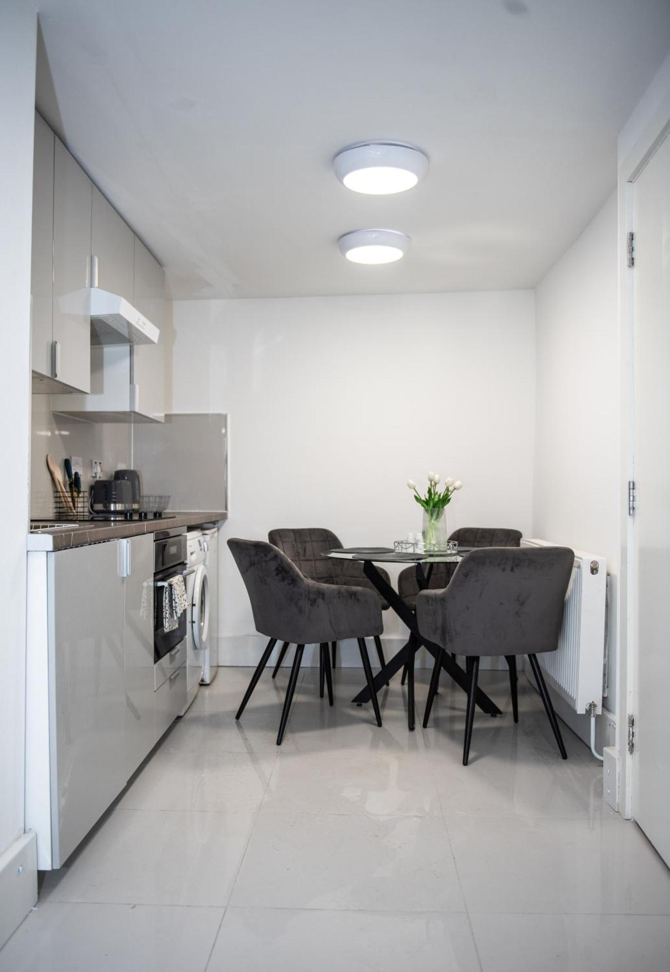 לונדון 1B Apartment, 30 Mins To Oxford Street מראה חיצוני תמונה
